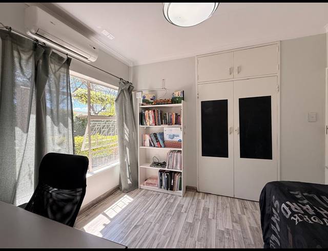 4 BEDROOM HOUSE FOR SALE IN SCHUINSHOOGTE